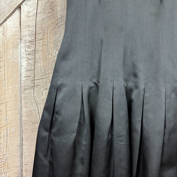 Heidi Weisel Satin Pleated Dress Size 4 - Picture 2 of 12
